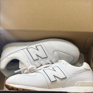 New Balance White and Gray Sneakers